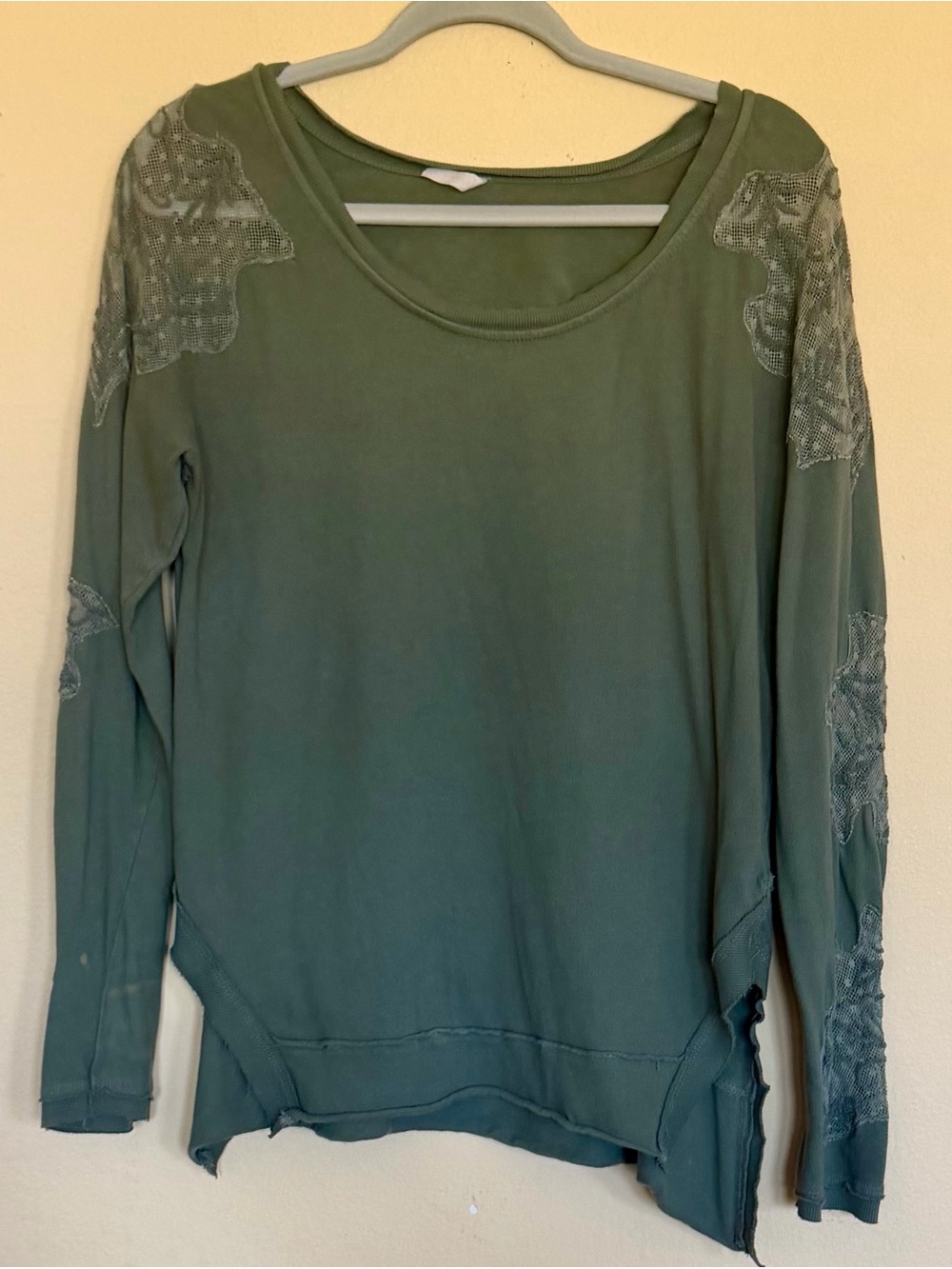 Free people Lacey crew neck size large